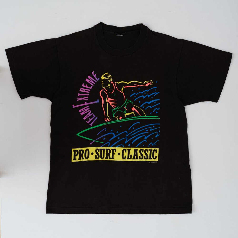 Vintage 90s Surf Neon and Black Mens Tshirt
